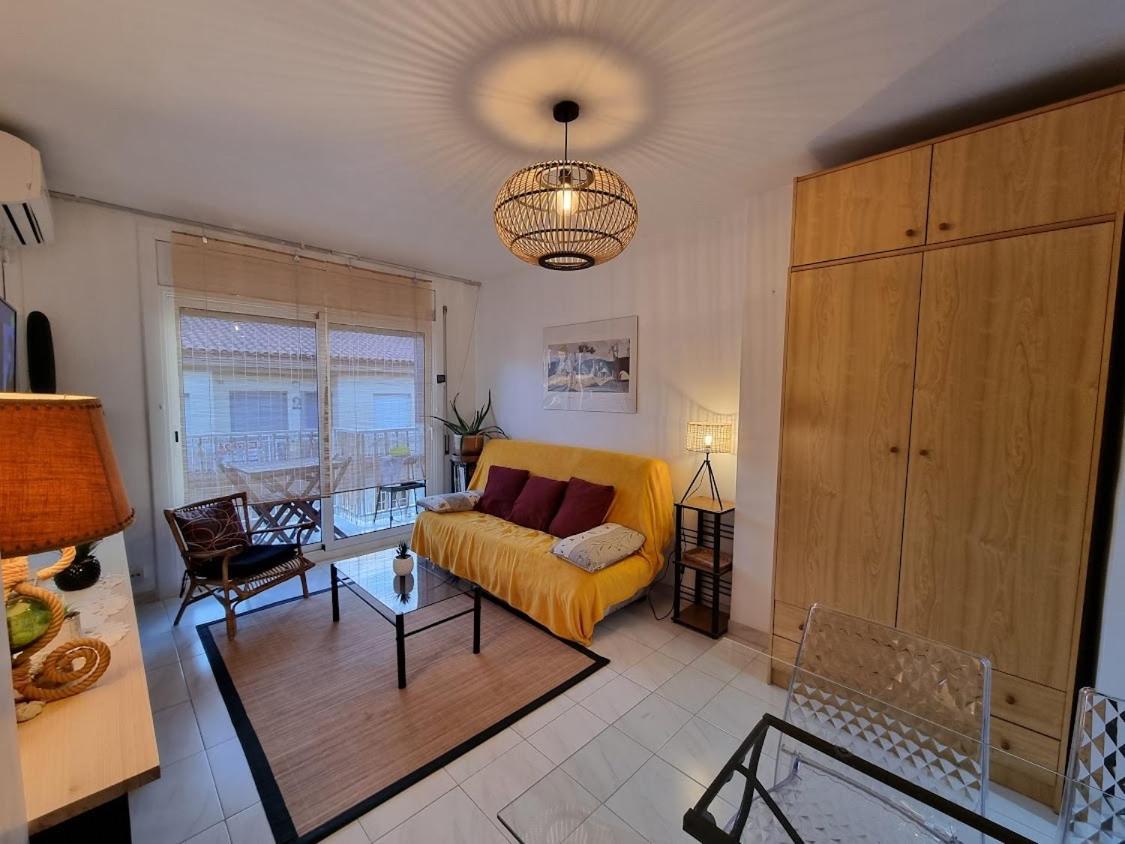 Lovely One Bedroom With Balcony Rosas Exterior foto